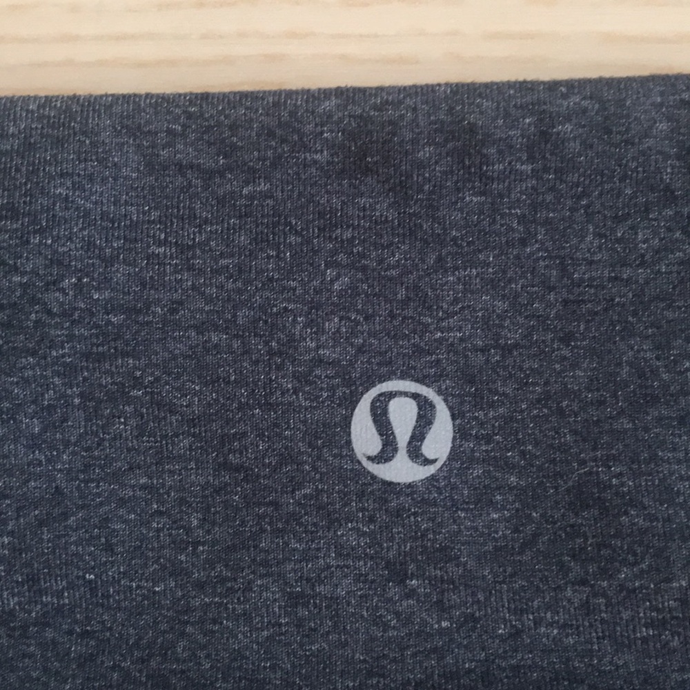 Lululemon EUC Wunder Under 
FULL ON LUON LE 4 Gray - Picture 4 of 5